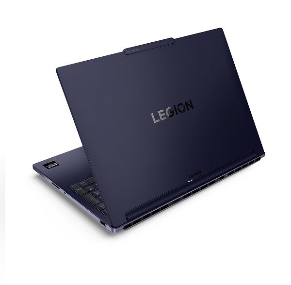 Lenovo Legion 7 16AGP11 Copilot+ PC AMD Ryzen AI 7 vorn rechts