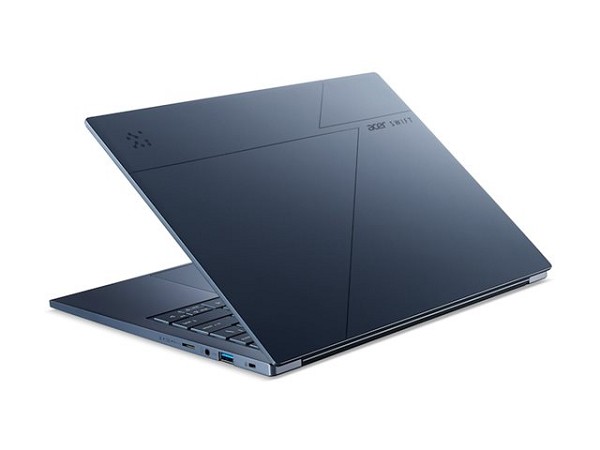Acer Swift Go 14 AI SFG14-75 -  Core Ultra 7 258V rechts
