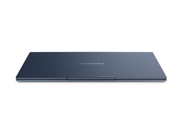 Lenovo Yoga Slim 7 14Q8Y11 - Snapdragon X Elite X2 oben