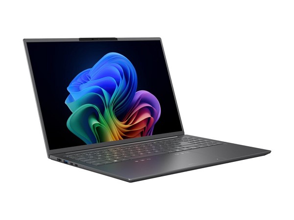 Preview: Acer Swift Go 16 AI SFG16-I71 -  Core Ultra 9 386H hinten