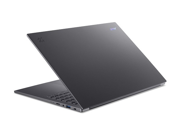 Acer Aspire 16 AI A16-61M - AMD Ryzen AI 5 330 / 2 oben