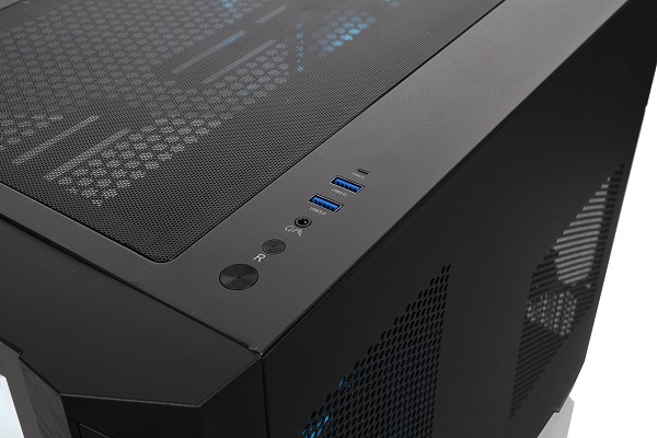 ONE Gaming PC IN317 oben