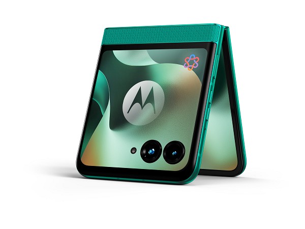 Preview: Motorola Mobility Motorola RAZR 70 - 5G Smartphone rechts