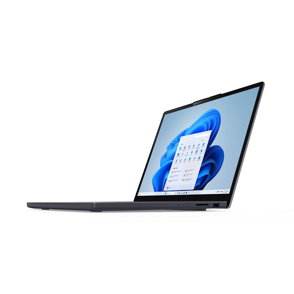 Lenovo IdeaPad Slim 3 15ARP10 AMD Ryzen™ 7 170 Lap vorn rechts